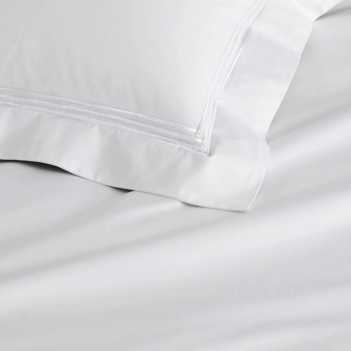 1200TC Palais White Quilt Cover by Sheridan