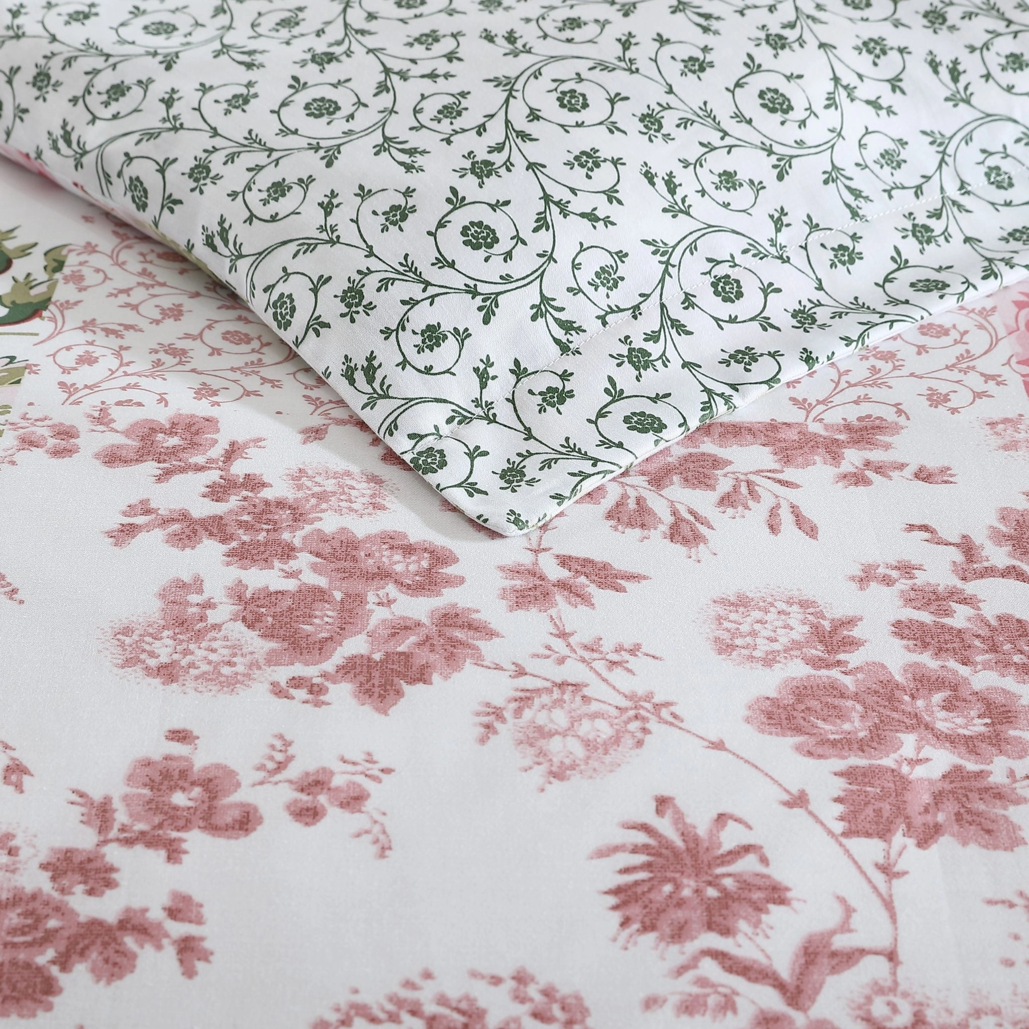 Ailyn Rose Quilt Cover Set by Laura Ashley