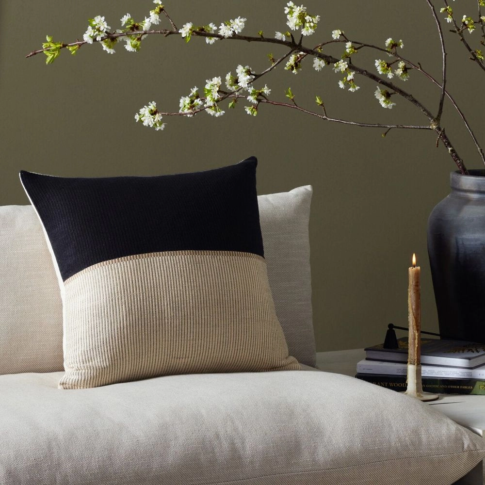 Artisan Merido Pillow - Black - 22X22 - Cover Only