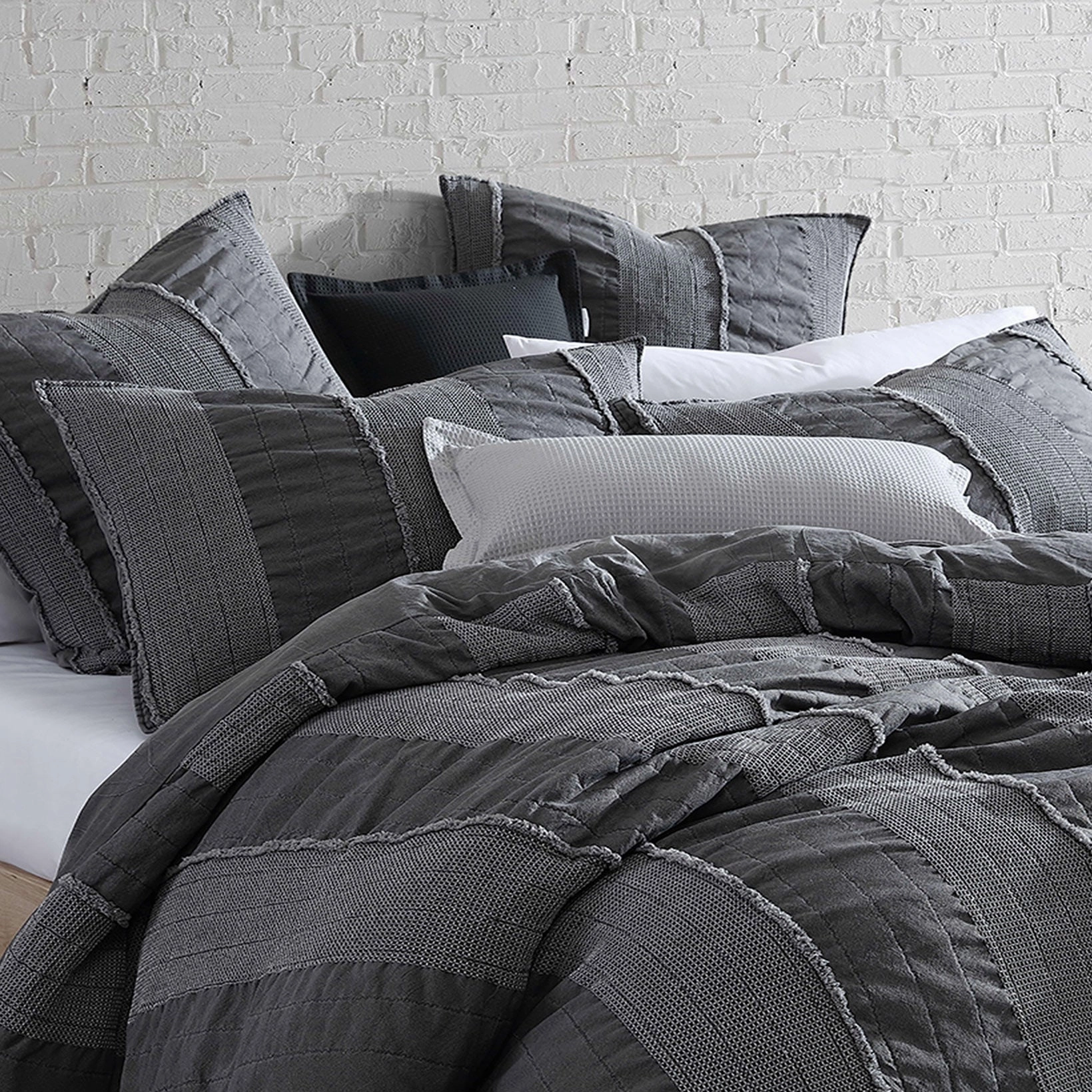 Axel Granite Quilt Cover Set by Logan and Mason Platinum