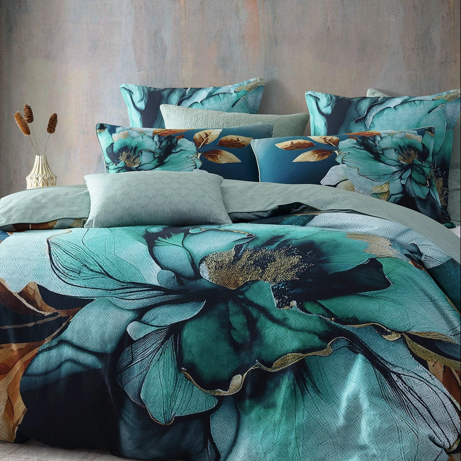 Cheshire Quilt Cover Set by Logan and Mason