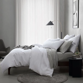 Efron White Quilt Cover Set by Royal Doulton
