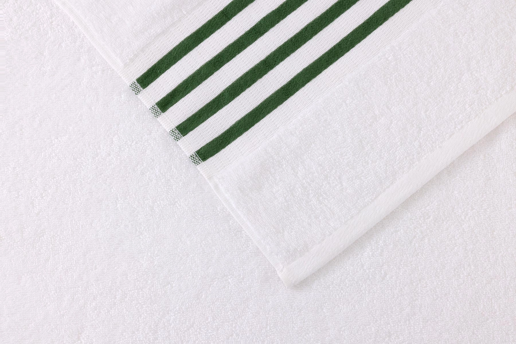 LCOURTLINE Vert Bath Towel by Lacoste