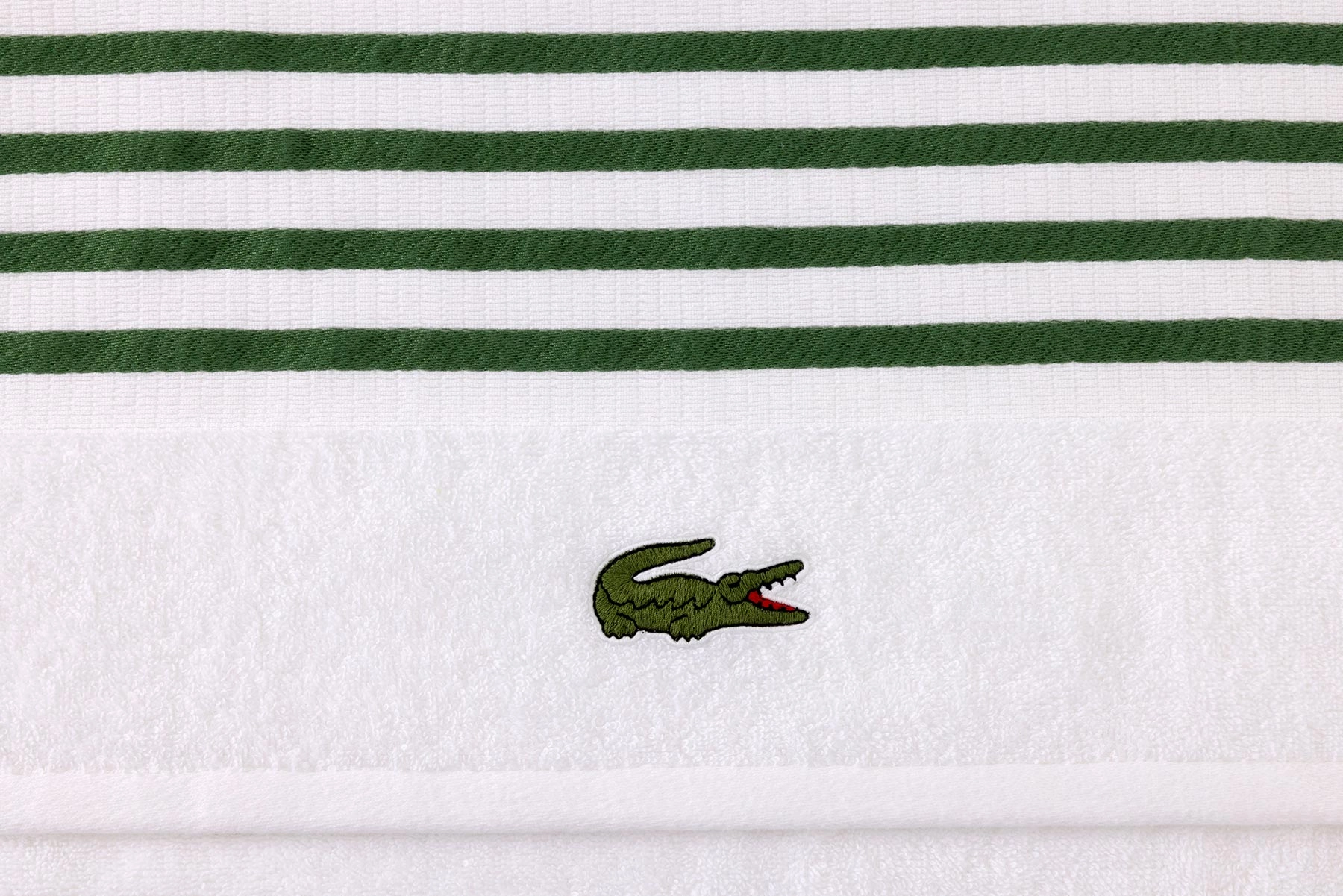 LCOURTLINE Vert Bath Towel by Lacoste