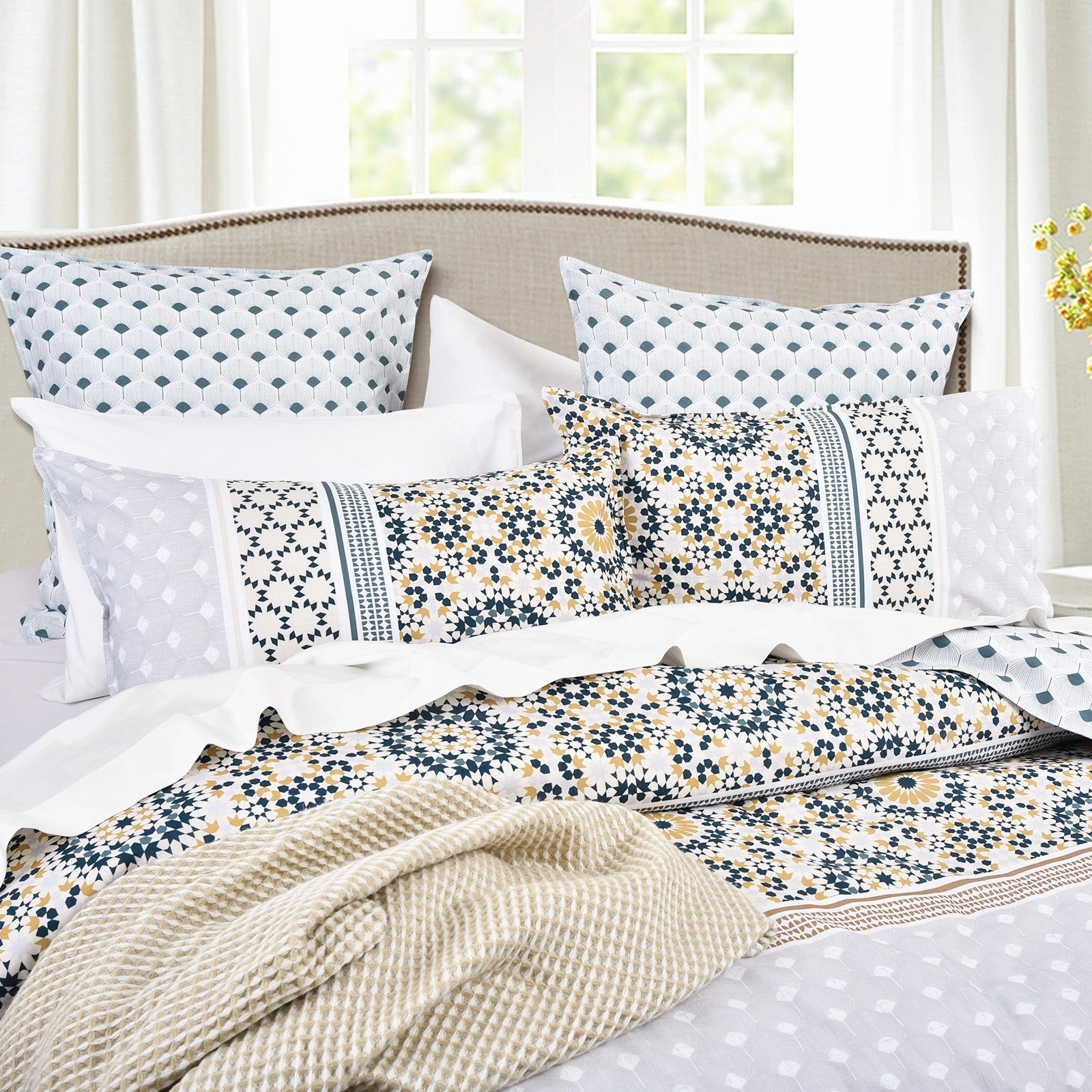 Renee Taylor 300 TC Cotton Reversible Benitta Quilt Cover Set
