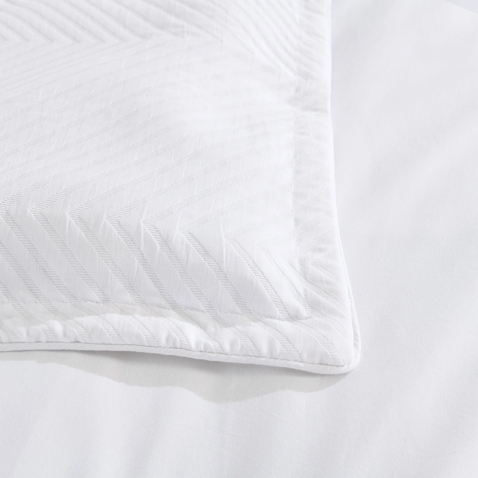Renee Taylor Atlantis White Jacquard Quilt Cover Set
