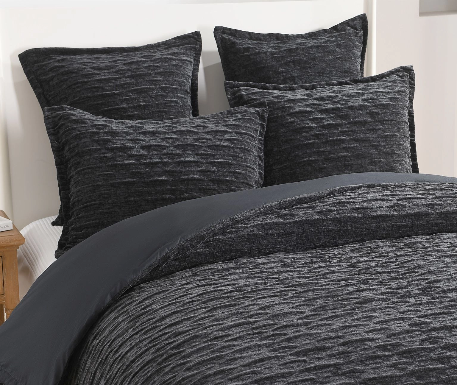 Renee Taylor Charlotte Onyx Jacquard Quilt Cover Set