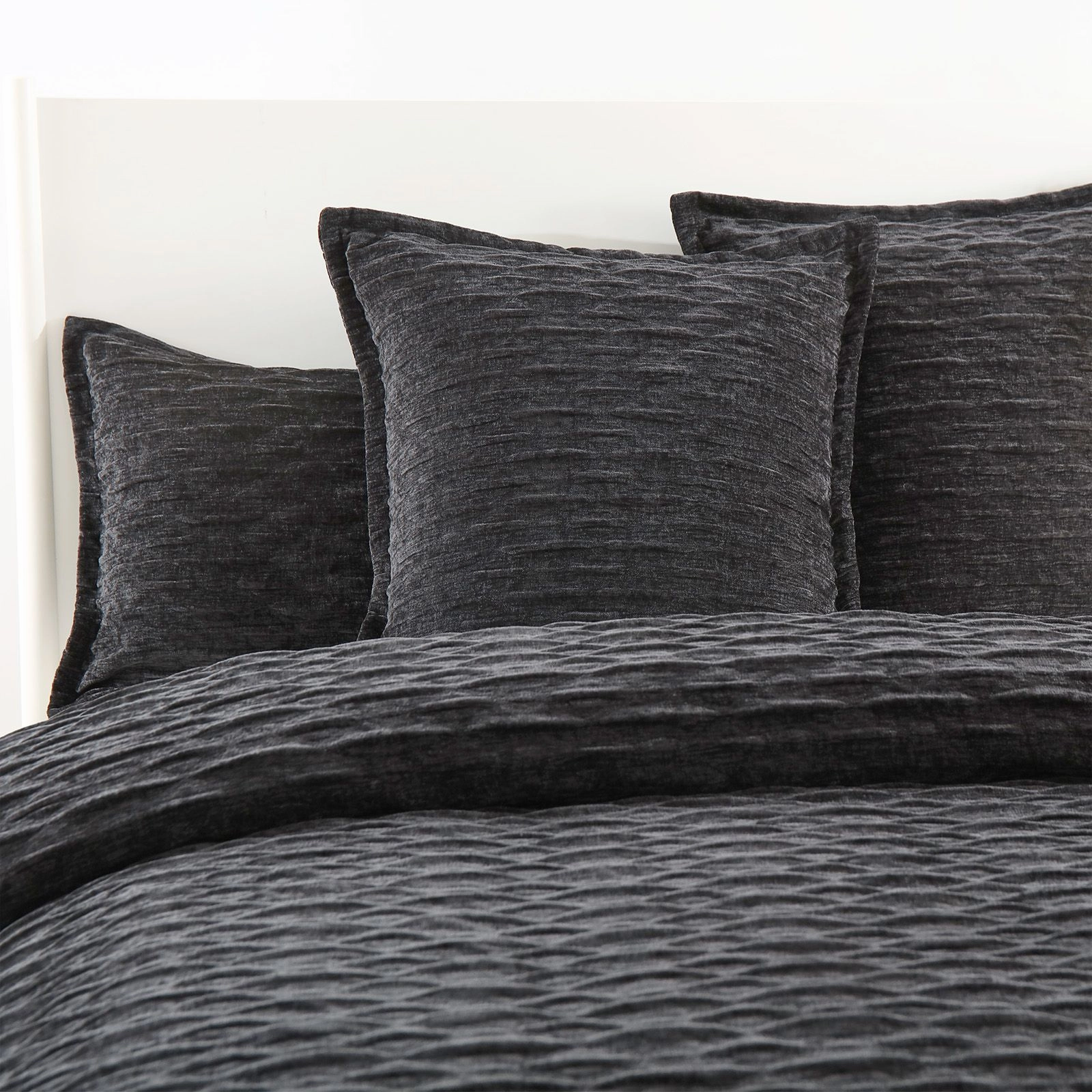 Renee Taylor Charlotte Onyx Jacquard Quilt Cover Set