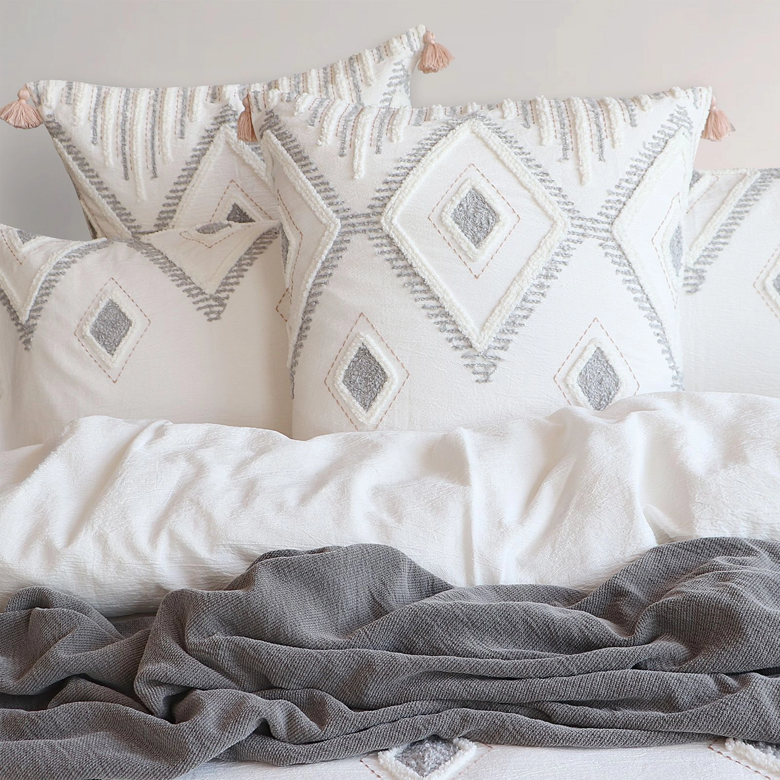 Renee Taylor Zuma Stone Washed Tufted Quilt Cover Set
