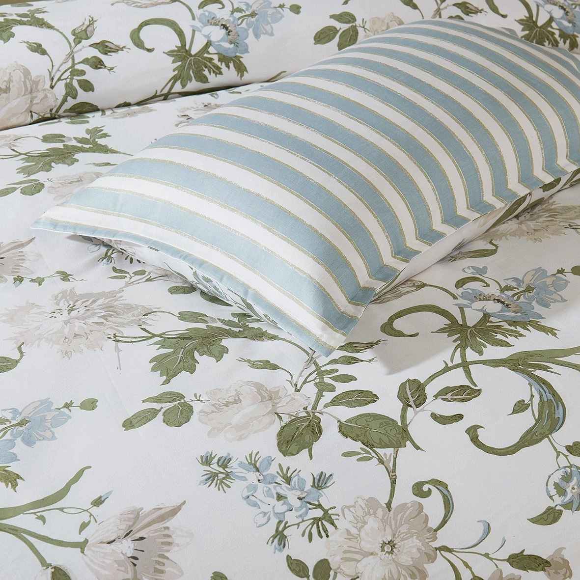 Rosalind Seaspray Quilt Cover Set by Laura Ashley