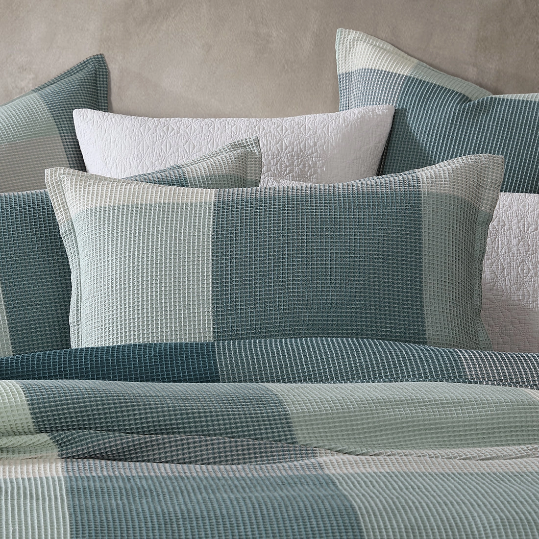 Sadie Forest Quilt Cover Set by Logan and Mason Platinum