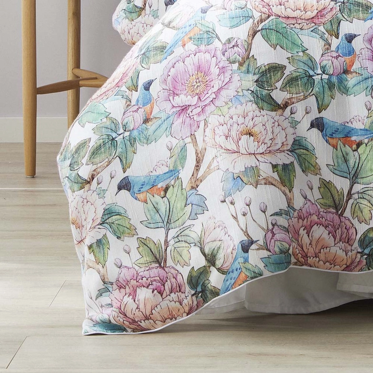 Tea Party Bloom Quilt Cover Set by Logan and Mason Platinum