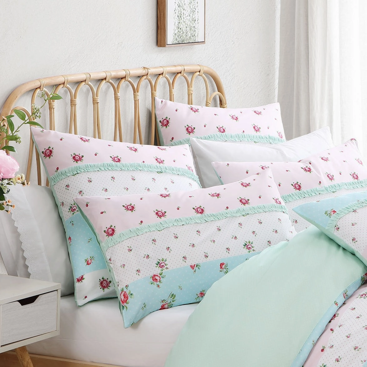 Vintage Mix Quilt Cover Set by Royal Albert
